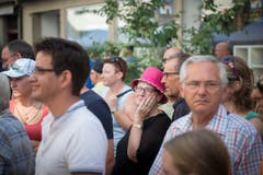 Weltrekordversuch, mit dem Ziel eines Eintrags im Guinessbuch der Rekorde: In Altstätten wird das längste Cordon bleu gemacht (Bild: Urs Bucher)