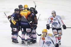 Berner Jubel nach dem Tor zum 5:2.
