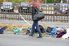 Bilder von unterwegs: Eindrücke von der Laufstrecke und auf Nebenschauplätzen. (Bild: Claude Hagen/LZ)