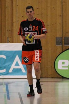 Der Luzerner im Dress von Kadetten Schaffhausen: Nik Tominec. (Bild: Roger Zbinden / Neue LZ)