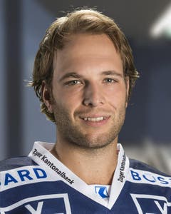 Rob Schremp, Note 4 Ein von vielen unterschätztes schlampiges Genie. Musste wegen ungenügender Arbeitseinstellung vorzeitig gehen. Statistik: Quali: 42 Spiele, 7 Tore/27 Assists, 8 PIM, Plus-4-Bilanz. P-Runde: 3 Spiele, 1 Tor/kein Assist, keine PIM, Plus-1-Bilanz. (Bild: PD)