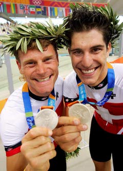Bruno Risi (links) und Franco Marvulli, Silber Bahn Madison, 2004 in Athen. (Bild: Keystone / Gero Breloer)