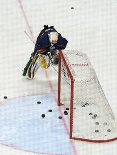 EV Zug-Goalie Michael Tobler vor dem Spiel. (Bild: Keystone)