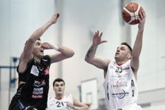 Nikola Stevanovic von Swiss Central (rechts) erzielte 7 Punkte. (Bild: Pius Amrein)