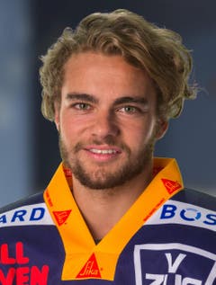 # 94 Sandro Zangger, Note 3,5Zugs bester Penaltyschütze, sehr schnell und schusskräftig. Aber wegen Defiziten punkto Durchsetzungskraft und Spielübersicht hapert es an der Produktivität.22 Spiele, 2 Tore/2 Assists, Minus-5-Bilanz, 6 Strafminuten. (Bild: PD)