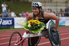 Manuela Schär gewinnt das Rollstuhlrennen der Frauen. (Bild: Philipp Schmidli / Neue LZ)