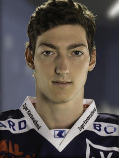 Fabrice Herzog, Note 4,5Sein Potenzial schimmerte erst gegen Playoff-Ende so richtig durch, zuvor zu ängstlich. Ob er im ZSC richtig aufblüht? Quali: 43 Spiele, 6 Tore/3 Assists, 16 PIM, Plus-5-Bilanz. Playoff: 6 Spiele, kein Tor/ 3 Assists, keine PIM, ausgeglichene Bilanz. (Bild: PD)