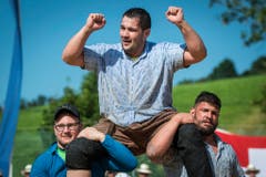 Raphael Zwyissig. - Alter: 29. - Wohnort: Gais. - Status: Eidgenosse. - Erfolge: Kranz am Eidgenössischen 2013 in Burgdorf. Zwei Siege am Appenzeller Kantonalen (2015/2016). (Bild: Keystone)