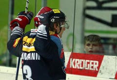 Klotens Stürmer Simon Bodenmann jubelt nach seinem Treffer zom 1:1-Ausgleich.