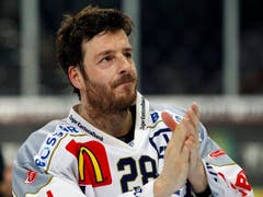 Patrick Oppliger bedankt sich bei den Fans für die Unterstützung. (Bild: Keystone)