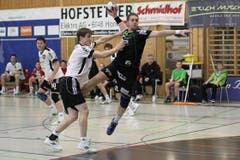 Gossaus Florian Engeler (links) versucht den Krienser Andraz Podversic zu stoppen. (Bild: Roger Zbinden/Neue LZ)