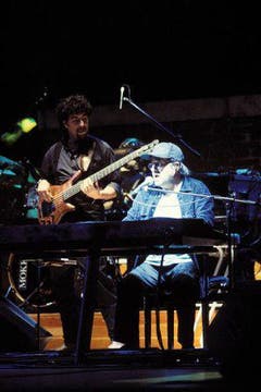 Der Sänger war auch häufig am Piano zu hören. (Bild: Imago)
