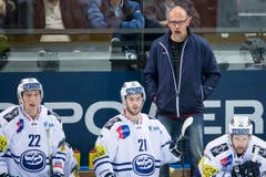 Ambri-Trainer Hans Kossmann. (Bild: Alexandra Wey / Keystone)