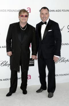 Elton John, links, und David Furnish. (Bild: Keystone)