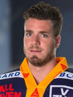 # 3 Nolan Diem, Note 5 Wird weiterhin unterschätzt, dabei ist er der perfekte Profi: Arbeitsam, bescheiden – und polyvalent. Nur fällt das wegen seiner Rolle (4. Block) keinem auf. 20 Spiele, 2 Tore/4 Assists, Plus-5-Bilanz, 4 Strafminuten. (Bild: PD)