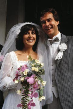 Kurt Felix und Paola del Medico an ihrer Trauung auf dem Bürgenstock am 3. September 1980. (Bild: Keystone)