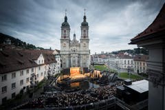 Festspiele 2015 auf dem Klosterplatz (Bild: Peer Füglistaller)