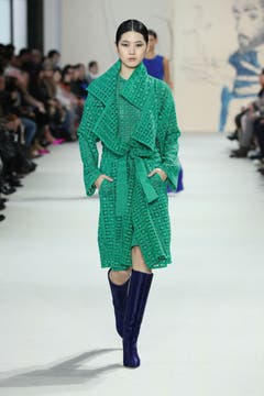 Die Herbst- und Winterkollektion 2018 von Akris, präsentiert an der Pariser Fashion Week. (Bild: Akris)