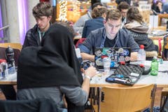 Michel Canonica / Tagblatt Start Hack IT-Studenten aus aller Welt coden und programmieren 35 Stunden lang am Stück. Veranstaltungsort: Universität St. Gallen HSG 9000 Sankt Gallen, Schweiz (Bild: Michel Canonica)