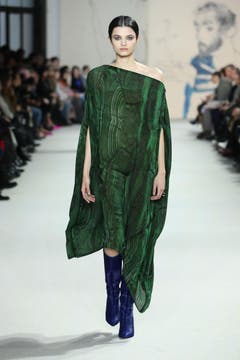 Die Herbst- und Winterkollektion 2018 von Akris, präsentiert an der Pariser Fashion Week. (Bild: Akris)