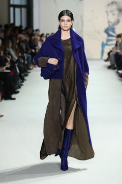 Die Herbst- und Winterkollektion 2018 von Akris, präsentiert an der Pariser Fashion Week. (Bild: Akris)
