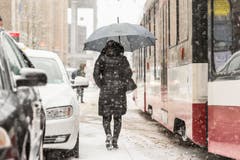 Wetterbilder, Schnee rund um den Hauptbahnhof St. Gallen. (Bild: Hanspeter Schiess)