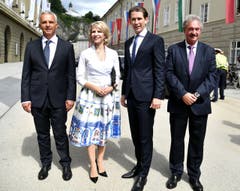 Sommerlich-elegant an der Eröffnung der Salzburger Festspiele 2017. (Bild: KEYSTONE/APA/BARBARA GINDL)