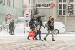 Wetterbilder, Schnee rund um den Hauptbahnhof St. Gallen. (Bild: Hanspeter Schiess)