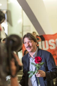 Wiederwahl: Paul Rechsteiner setzt sich im zweiten Wahlgang gegen Thomas Müller (SVP) klar durch. (Bild: Keystone)