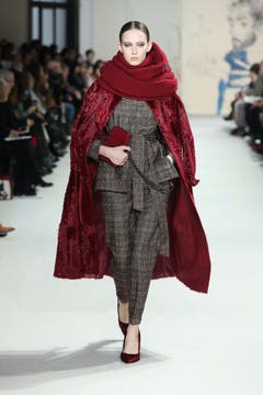 Die Herbst- und Winterkollektion 2018 von Akris, präsentiert an der Pariser Fashion Week. (Bild: Akris)