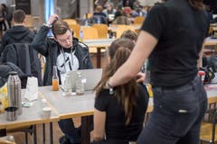 Michel Canonica / Tagblatt Start Hack IT-Studenten aus aller Welt coden und programmieren 35 Stunden lang am Stück. Veranstaltungsort: Universität St. Gallen HSG 9000 Sankt Gallen, Schweiz (Bild: Michel Canonica)
