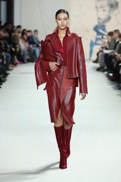 Die Herbst- und Winterkollektion 2018 von Akris, präsentiert an der Pariser Fashion Week. (Bild: Akris)