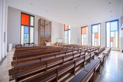 Rundgang durch den Neubau der Neuapostolischen Kirche in St. Gallen (Bild: Urs Bucher)