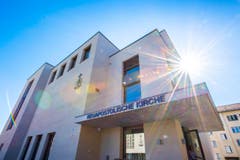 Rundgang durch den Neubau der Neuapostolischen Kirche in St. Gallen (Bild: Urs Bucher)