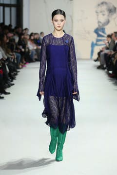 Die Herbst- und Winterkollektion 2018 von Akris, präsentiert an der Pariser Fashion Week. (Bild: Akris)
