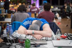 Michel Canonica / Tagblatt Start Hack IT-Studenten aus aller Welt coden und programmieren 35 Stunden lang am Stück. Veranstaltungsort: Universität St. Gallen HSG 9000 Sankt Gallen, Schweiz (Bild: Michel Canonica)