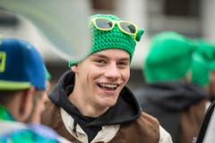 Bohl vor dem Waaghaus Start St.Galler Fasnacht 2018 mit Guggen und Plakatenthüllung. (Bild: Hanspeter Schiess)