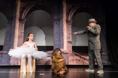Momo: Die fantastische Geschichte von Michael Ende über die Zeit, sehr tief, philosophisch und wie gewohnt gekonnt und kindergerecht umgesetzt. Fotoprobe im Kinder-Musical-Theater Storchen, Magnihalden 7, 9000 Sankt Gallen. (Bild: Hanspeter Schiess)
