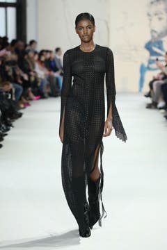 Die Herbst- und Winterkollektion 2018 von Akris, präsentiert an der Pariser Fashion Week. (Bild: Akris)