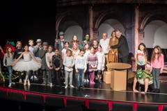 Momo: Die fantastische Geschichte von Michael Ende über die Zeit, sehr tief, philosophisch und wie gewohnt gekonnt und kindergerecht umgesetzt. Fotoprobe im Kinder-Musical-Theater Storchen, Magnihalden 7, 9000 Sankt Gallen. (Bild: Hanspeter Schiess)