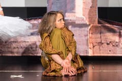 Momo: Die fantastische Geschichte von Michael Ende über die Zeit, sehr tief, philosophisch und wie gewohnt gekonnt und kindergerecht umgesetzt. Fotoprobe im Kinder-Musical-Theater Storchen, Magnihalden 7, 9000 Sankt Gallen. (Bild: Hanspeter Schiess)