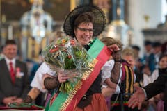 Feier des Entlebuchers Amt- und Wyberschiesset in der katholischen Kirche in Schüpfheim mit den Festsiegern Alice Stalder und Erwin Emmenegger (Bild: Dominik Wunderli)
