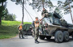 Volltruppenübung Trium der Schweizer Armee Seerücken (Bild: Andrea Stalder)