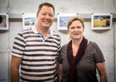 Harry Lüthi und Irmgard Sonderer drücken ebenfalls immer wieder auf den Auslöser. (Bild: Reto Martin)