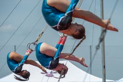 Sportlerinnen des BTV Luzern an den Ringen | Bild: Dominik Wunderli (Grosswangen, 12. Mai 2018)