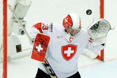 Leonardo Genoni wird bezwungen. | Bild: Petr David Josek / AP (Herning, 17. Mai 2018)