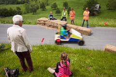 Immer schön auf der Linie bleiben. (Bild: Jakob Ineichen (Flüeli-Ranft, 19. Mai 2018))