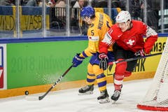 Mikael Wikstrand (links) im Spiel gegen Reto Schäppi. Bild: Andy Müller/Freshfocus (Kopenhagen, 20. Mai 2018)