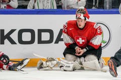 Goalie Leonardo Genoni nach der Niederlage. Bild: Andy Müller/Freshfocus (Kopenhagen, 20. Mai 2018)