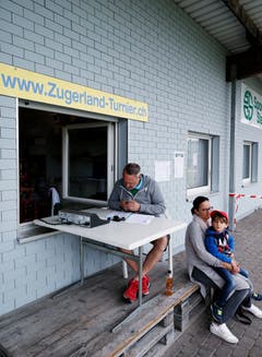 Das Turnierbüro in Steinhausen. (Bild: Stefan Kaiser, 19. Mai 2018)